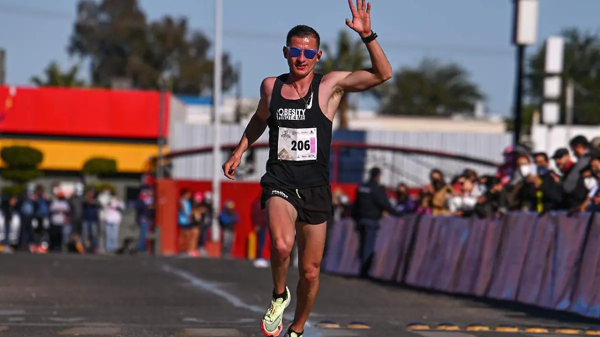 El mexicalense Daniel Valdez se destacó en la competencia después de lograr el segundo lugar en la rama varonil