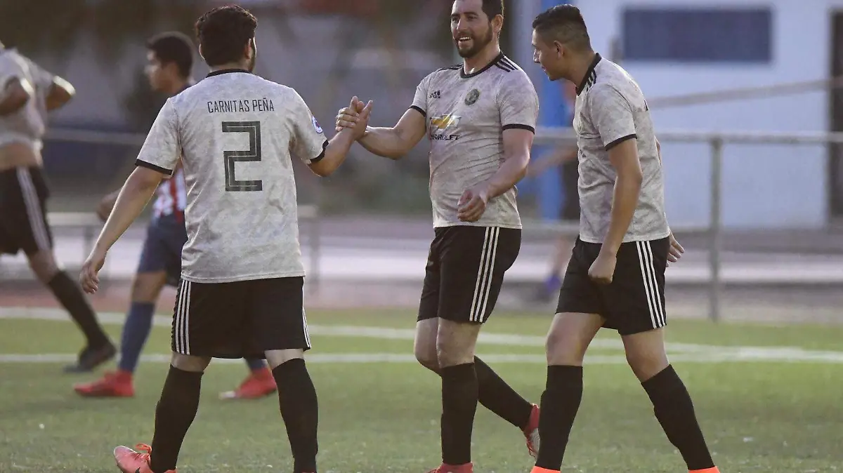 JARDINES DEL LAGO VS DELTA BARRIO 15 CAT. MAYOR-0548