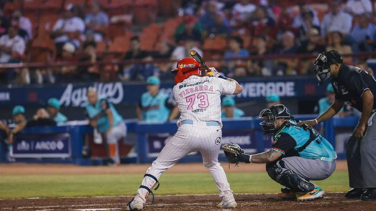 Naranjeros pega primero