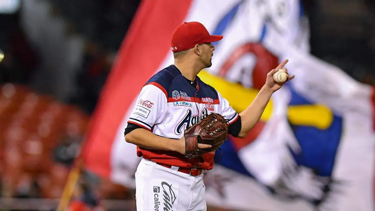 Peña lidera la victoria de Águilas