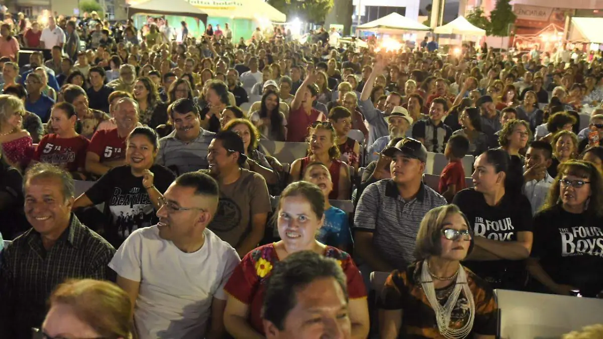 “Rechifla” provoca suspensión del debate