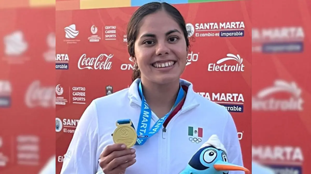 NADADORA BC  GANA ORO