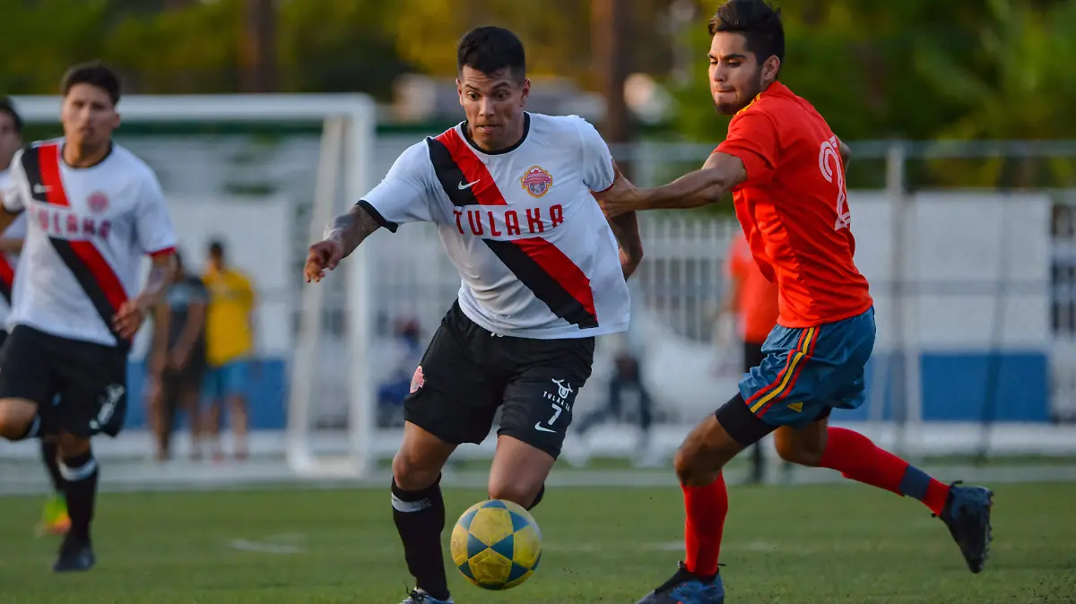 Barrabases imponen goleada en su debut