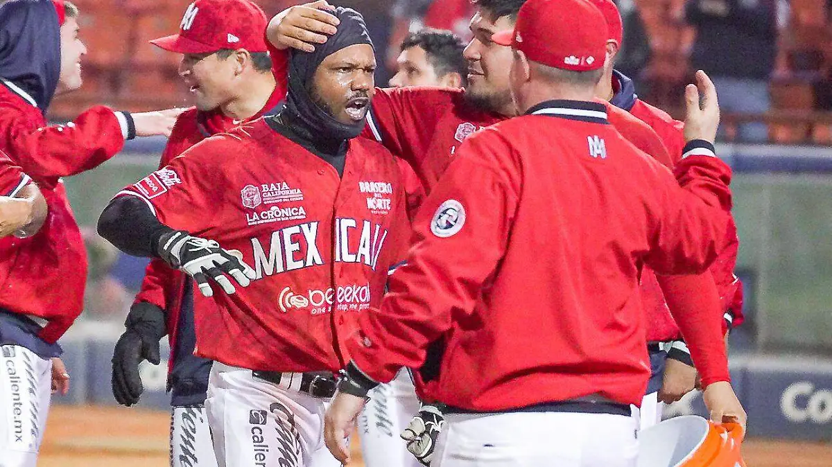 Águilas dejan en el campo a Yaquis