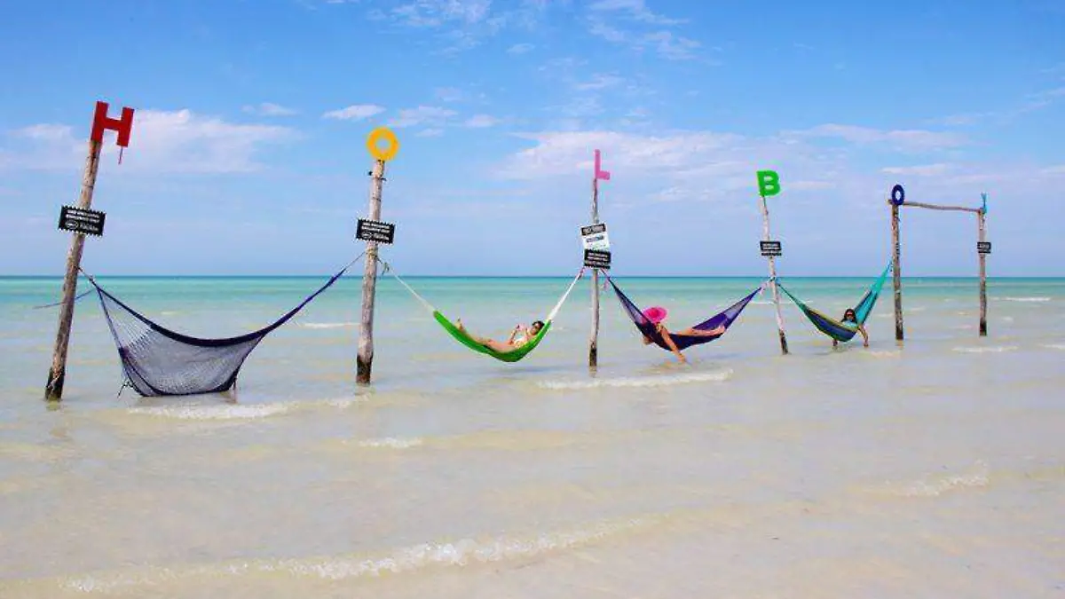 Holbox-Hammocks-800x535
