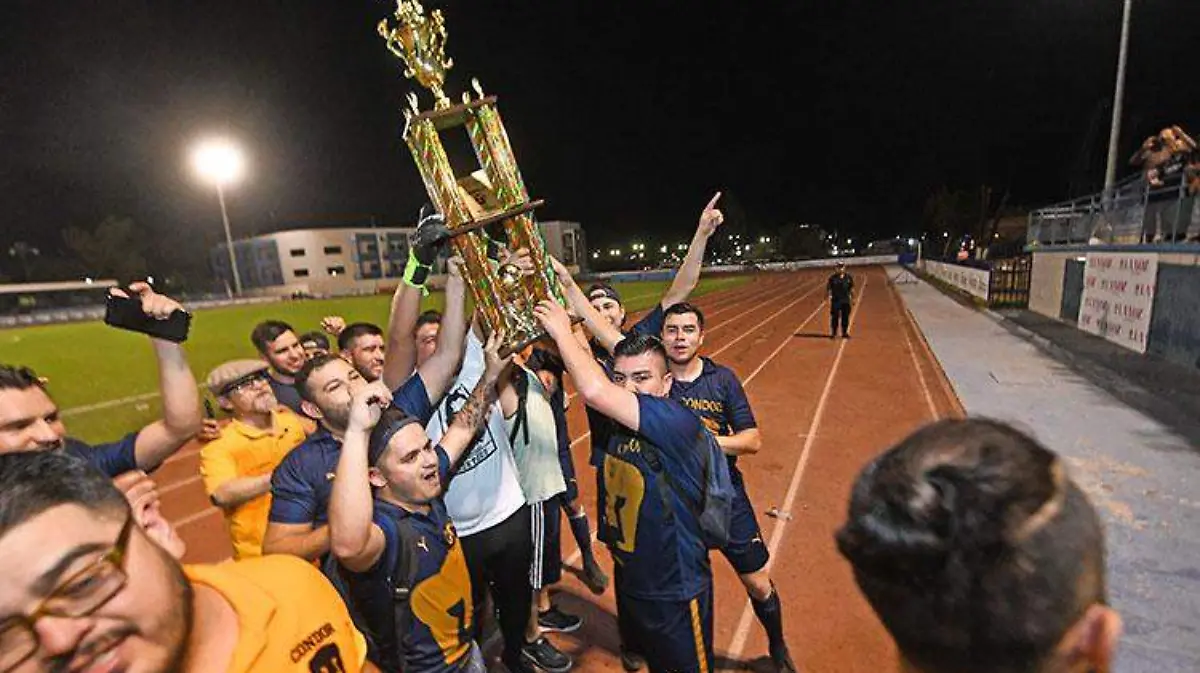 EL CONDOR VS PRO HOGAR CAT. VETERANOS-6673