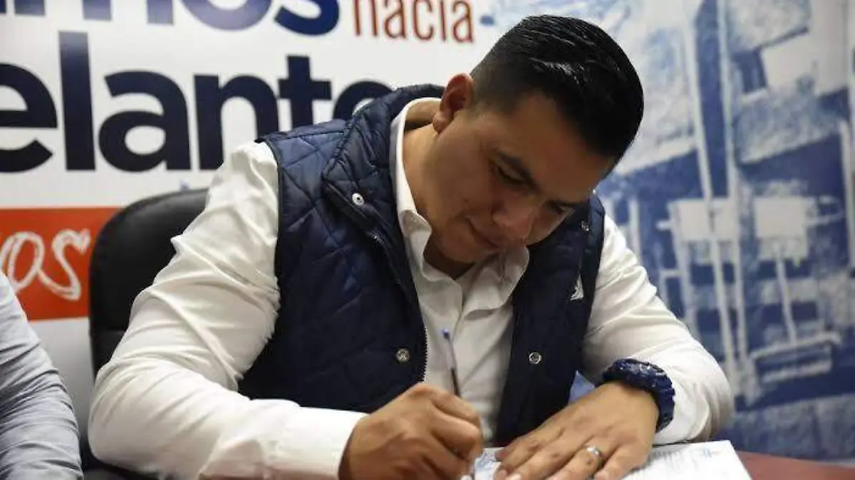 1FF2C217-FE4C-4A23-9D3D-7AEDECACFA5B