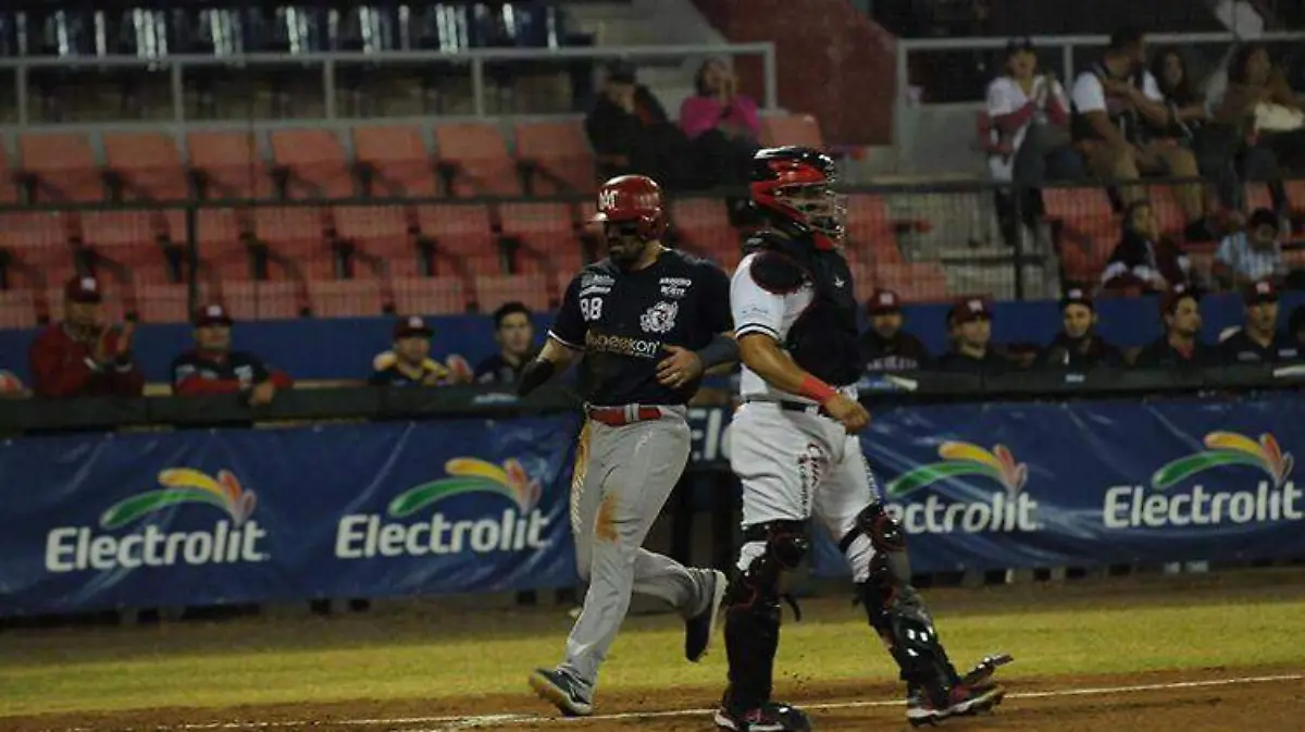 8590e01c-0dde-445d-8c27-fd5f6ea89465