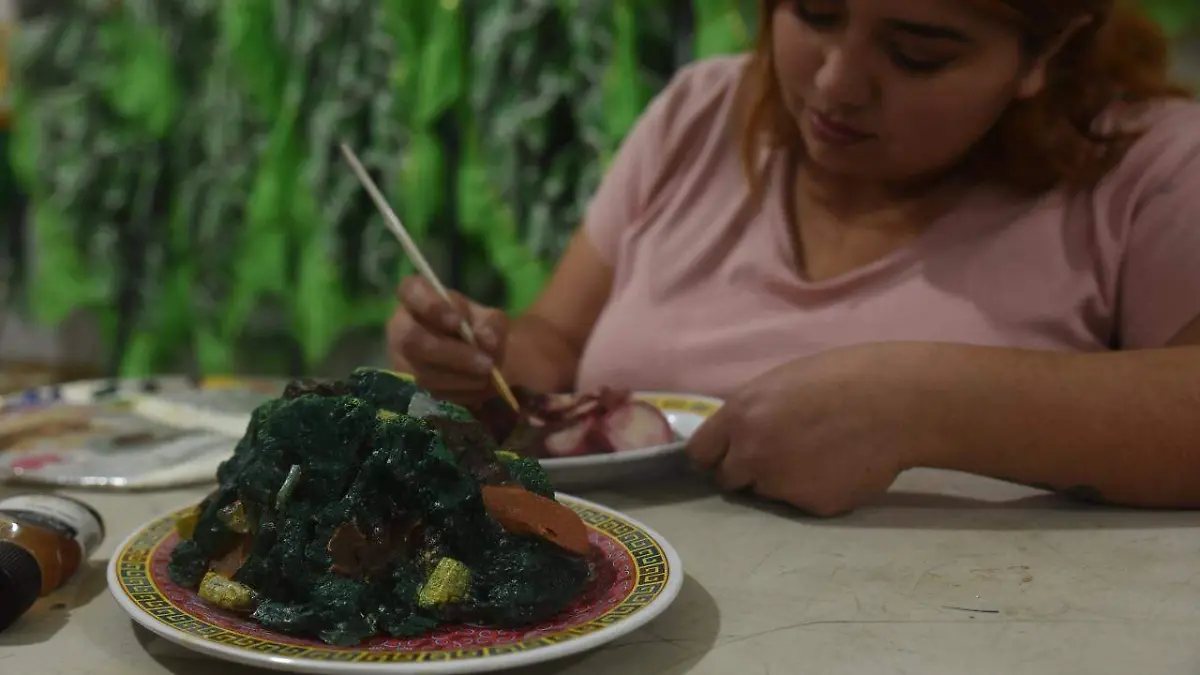 Nuevo lunar 2Comida por Jorge Galindo