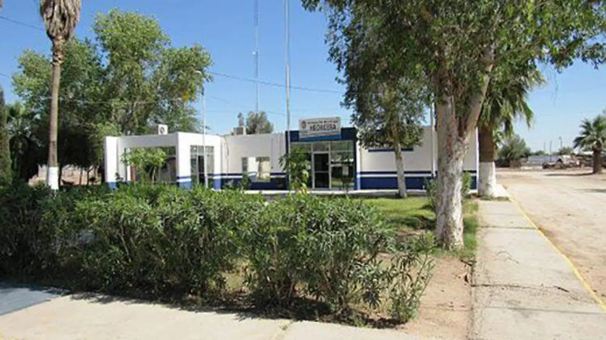 Edificio_de_la_delegación_Hechicera_en_Poblado_Hechicera_o_Ejido_Querétaro