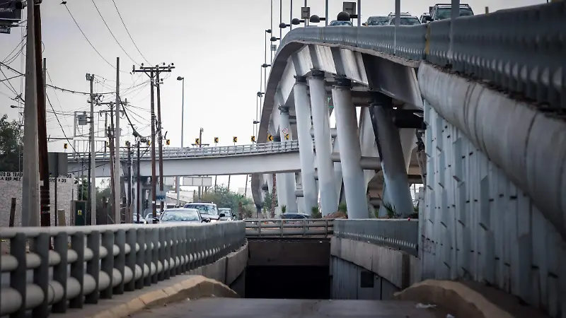 Puente Lázaro y López Mateos 