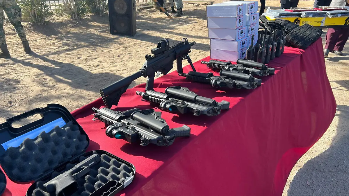 También se entregaron 130 uniformes