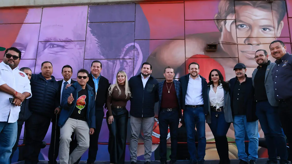 Realizan homenaje a Julio César Chávez mediante mural en Tijuana 