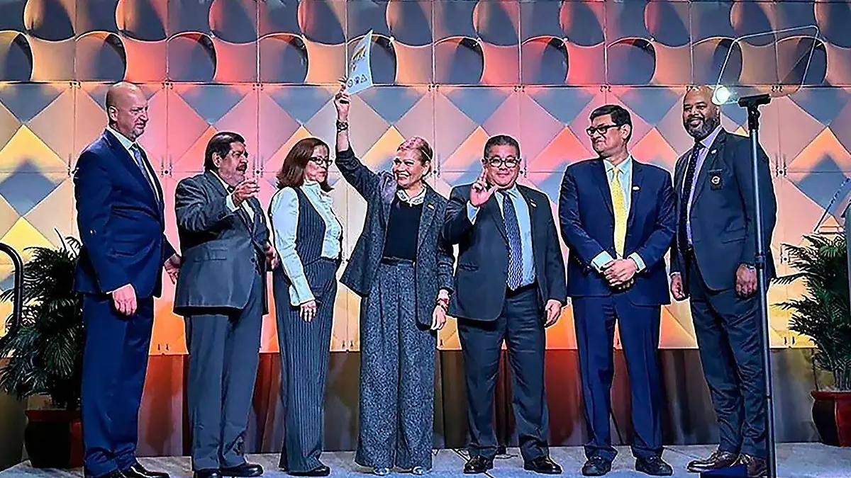 FGE recibe certificación internacional CALEA 3