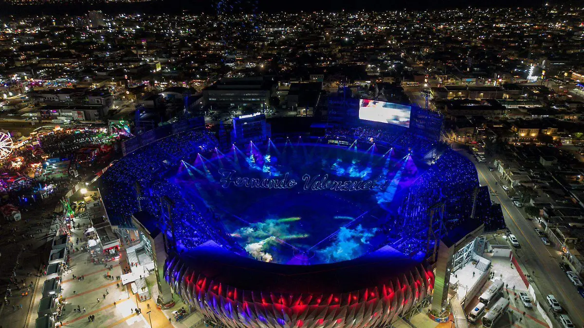 Mexicali vibró con homenajes a figuras como Fernando Valenzuela y María de Jesús Villalobos.