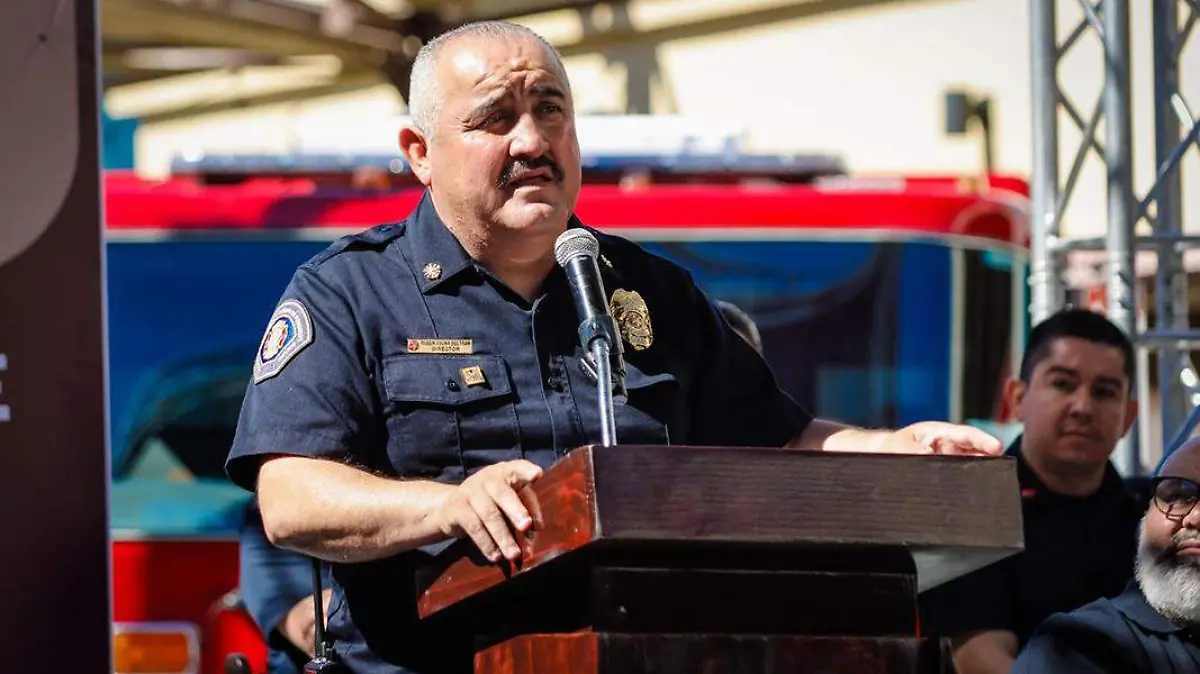 Rubén Osuna director de bomberos de mexicali