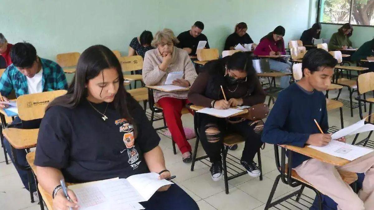 La Preparatoria Abierta contribuye al abatimiento del rezago académico en el nivel medio superior