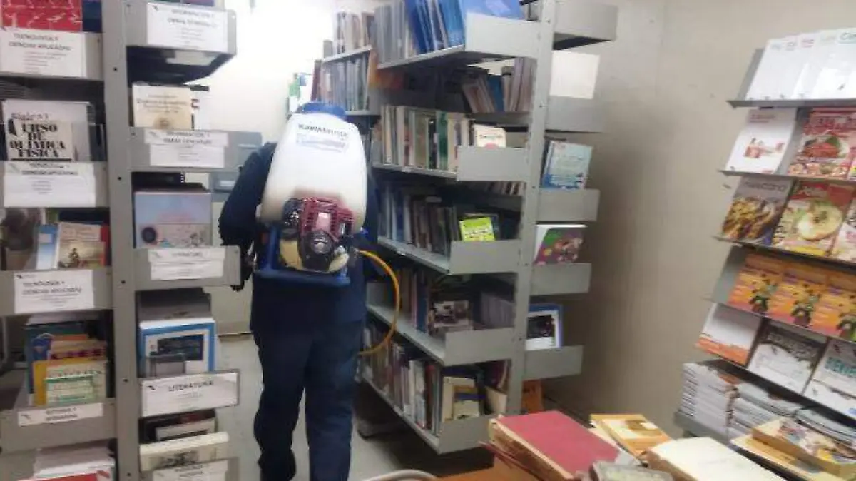 Fumigan plantel de CECyTE Ejido Puebla tras quejas por pulgas