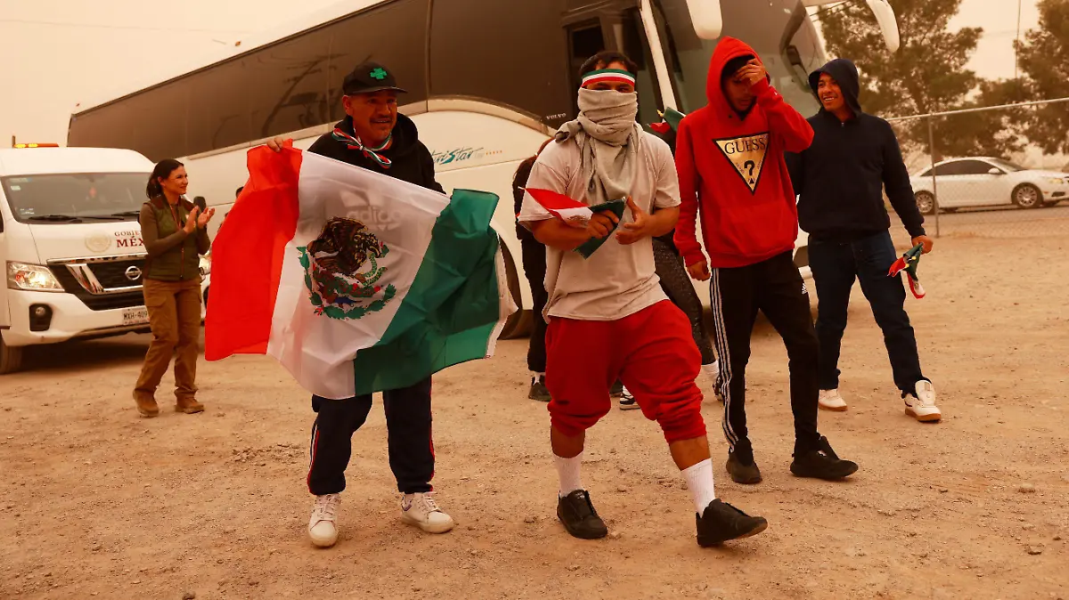 2025-04-29T214321Z_915532625_RC2P7DA8TMAT_RTRMADP_3_MIGRATION-MEXICO-UNHCR