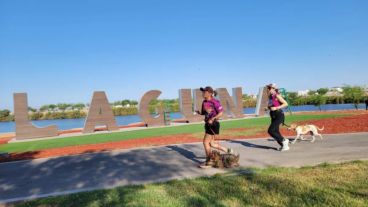 Realizan primer carrera atlética con mascotas en Ecoparque