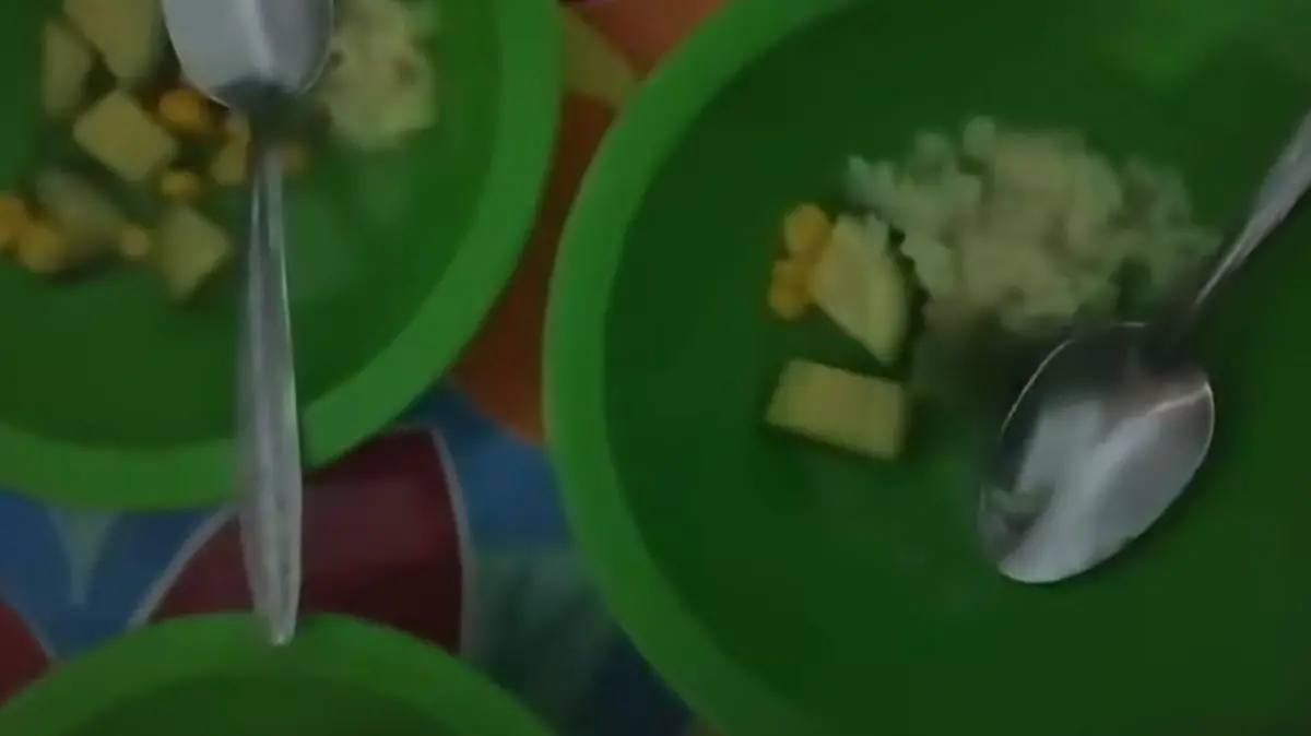 En diversas ocasiones los menores comentaban se quejaban con su mamá por tratos y por las porciones de la comida que eran extremadamente pocas