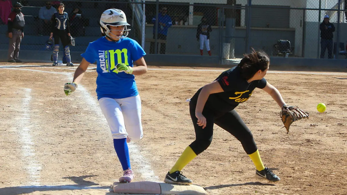 NOTA 03 Softbol 1