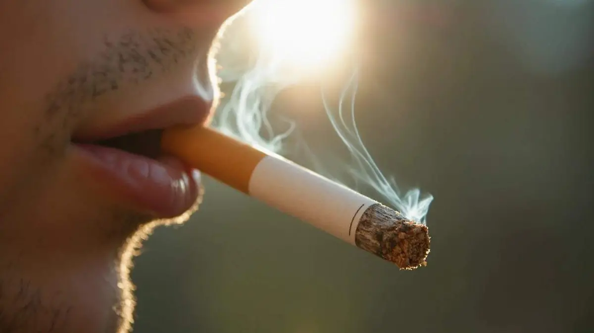 Tras entrar a estudiar la secundaria, Gilberto encontró otros compañeros que también consumían cigarros de manera habitual