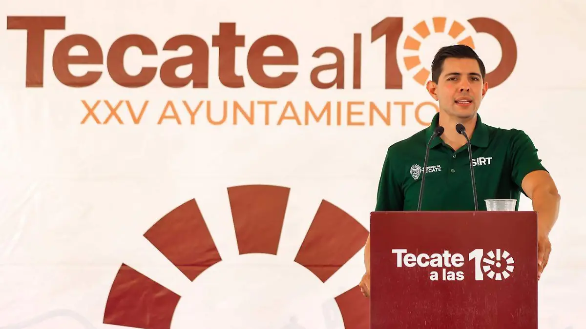 Román Cota Muñoz, alcalde de Tecate