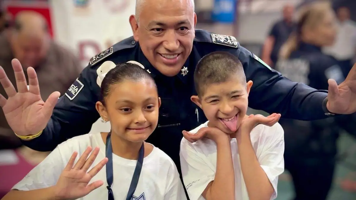 Concluyen con la Mini Academia de Policía 2025 en Ensenada