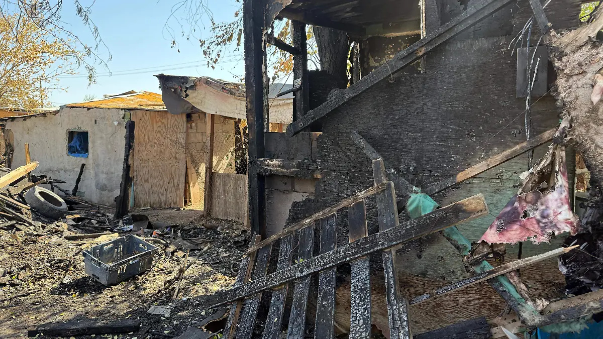 Pierden su casa tras incendio en la colonia Voluntad