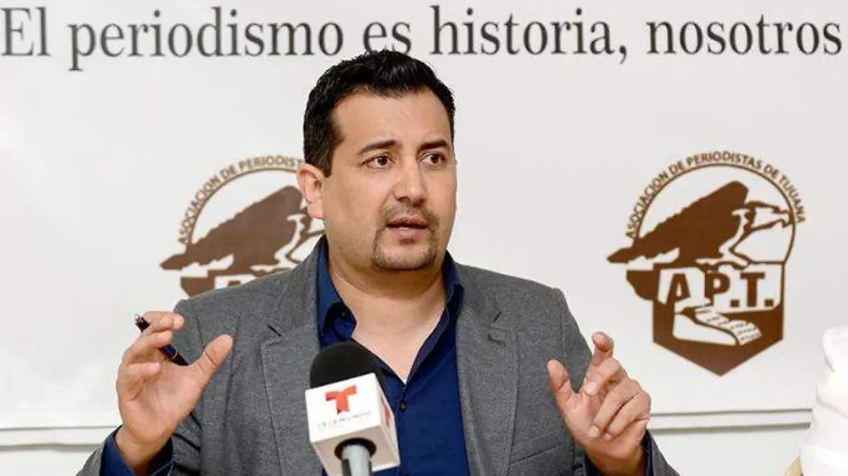 Javier-Robles-Aguirre-2-b