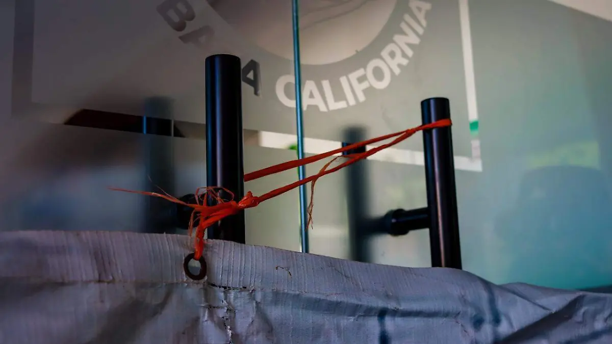 Protestan residentes de Maclovio Rojas en el Congreso del Estado