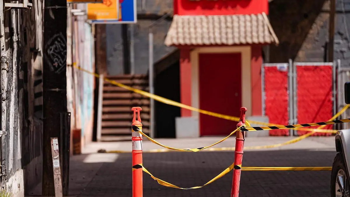 Estructura, Colapsada, Chinesca