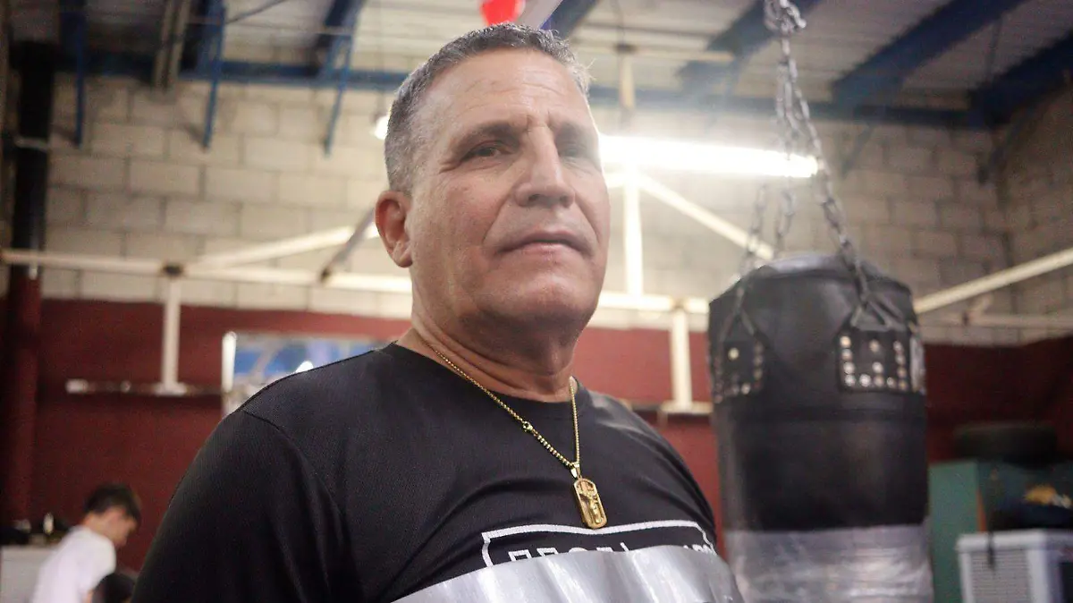 Gimnasio CD Deportiva, Box, Entrenador, Pedro Báez Lemus