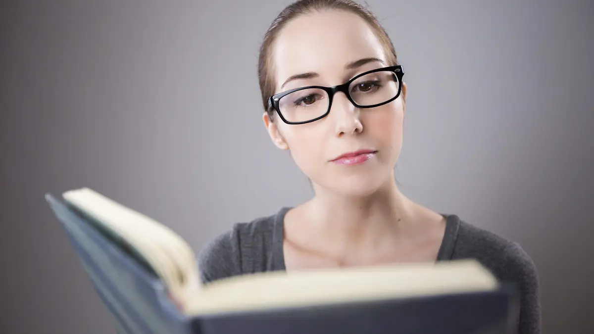 leyendo
