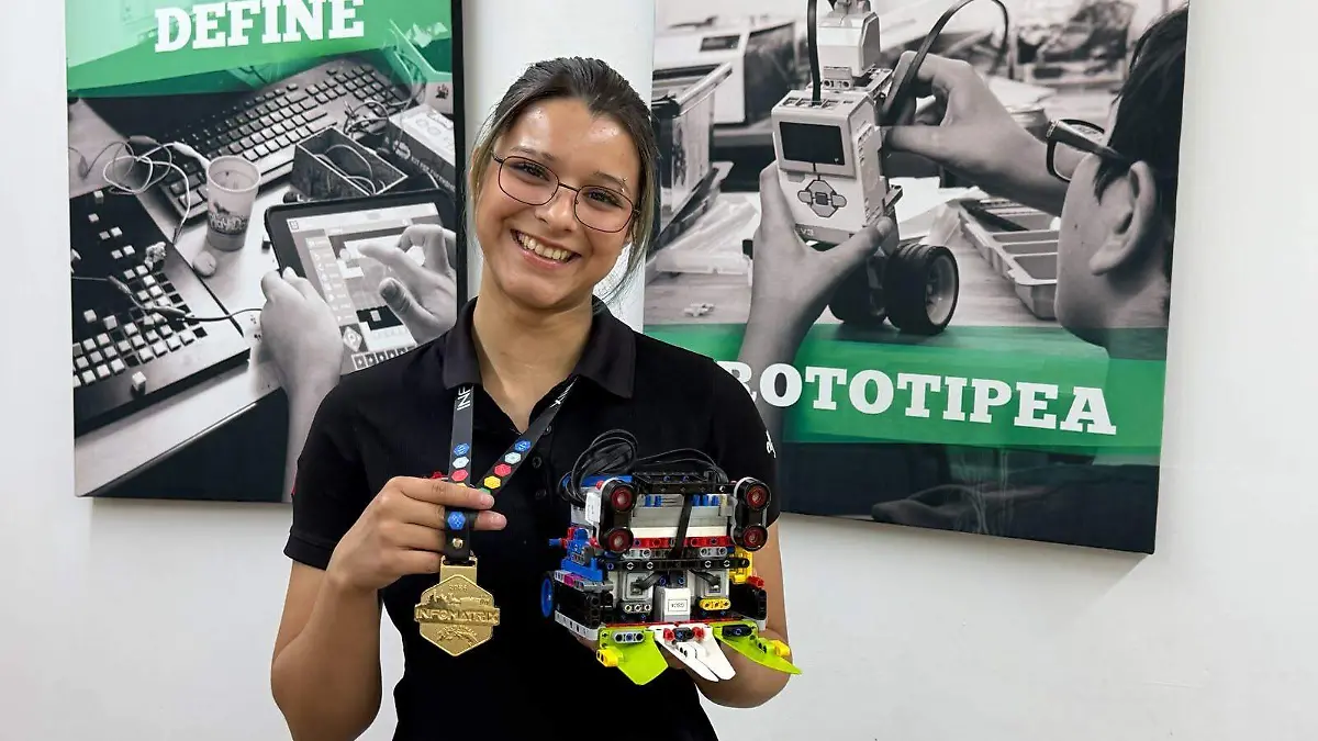 África Tenorio