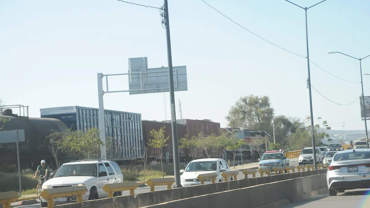 Foto_ Noticias Verspertinas - TREN (3)