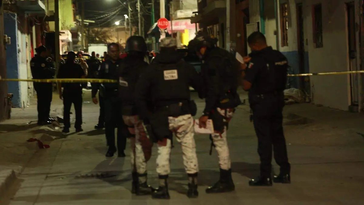 LEON UNO FOTOS JPG NOTICIAS VESPERTINAS (1)