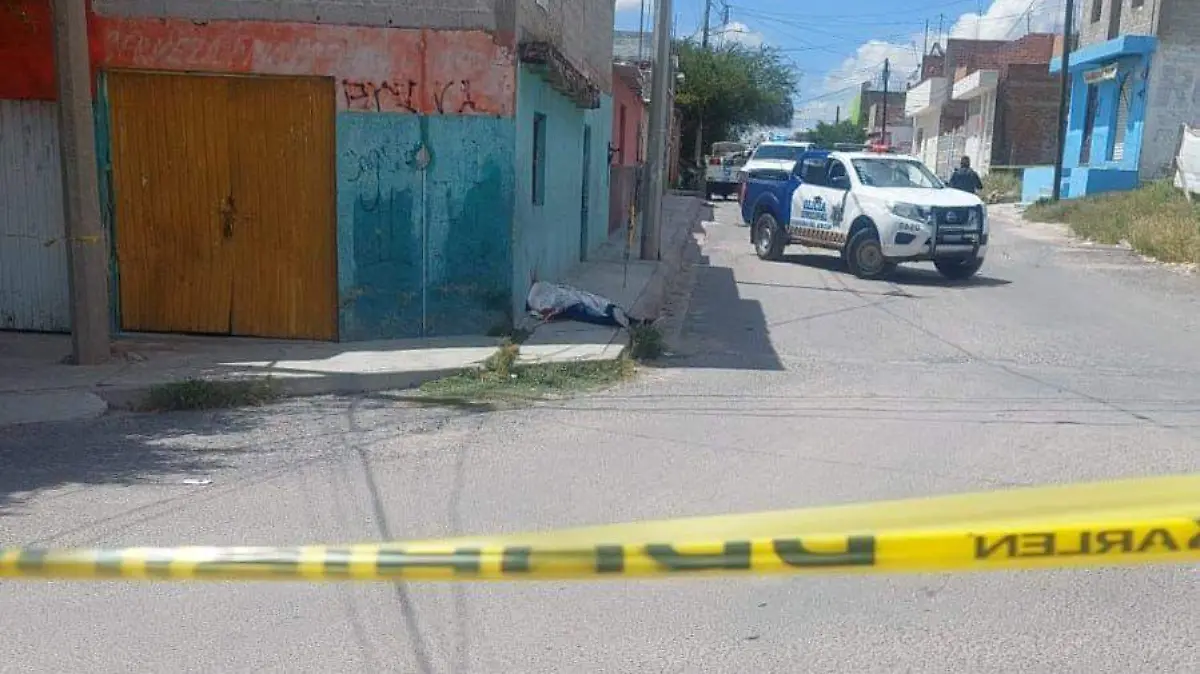 MUERTO PURÍSIMA CORTESÍA 