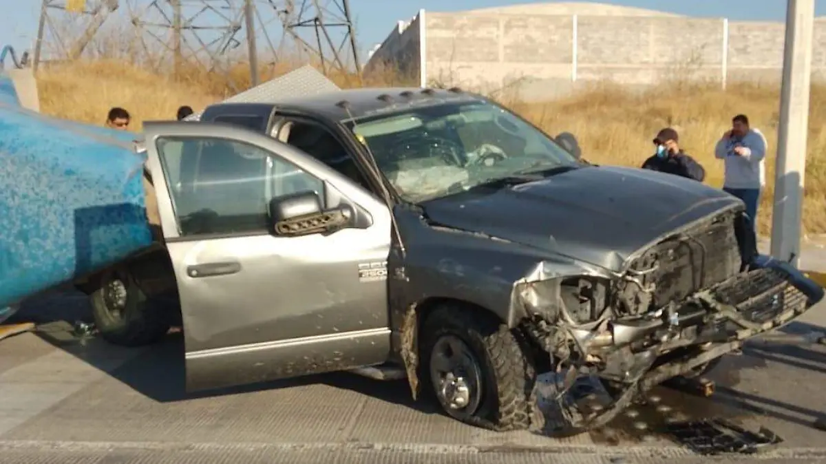 CHOQUE ECOBULEVAR- NOTICIAS VESPERTINAS 