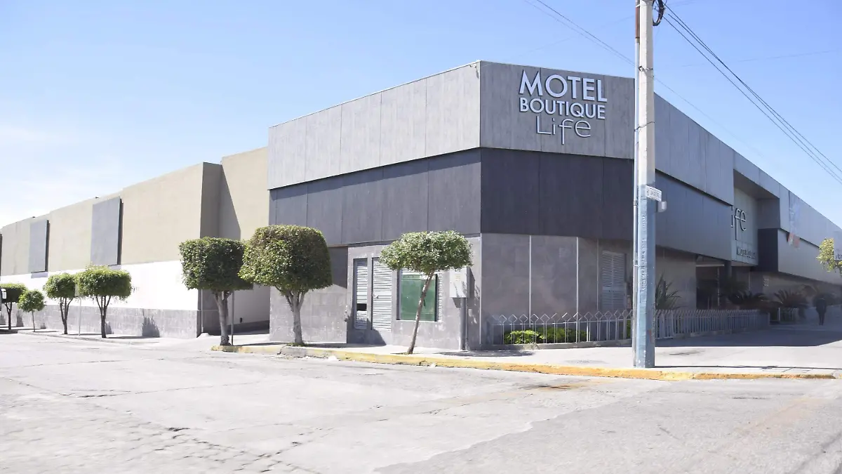 HOTEL (1)