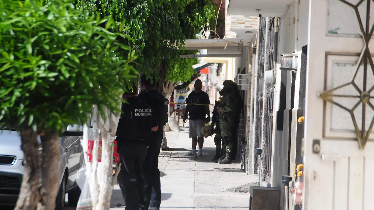 Baleado lomas de la piscina