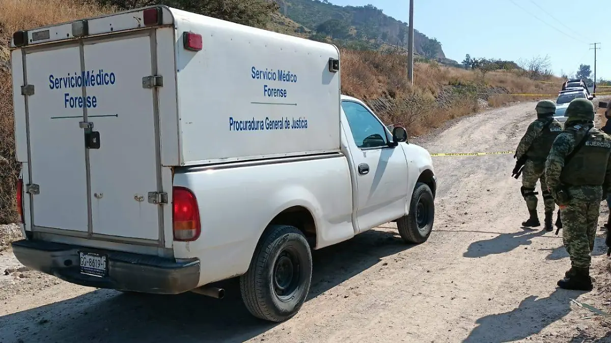 7f0f4429-3500-403b-8174-2e826cb4627e