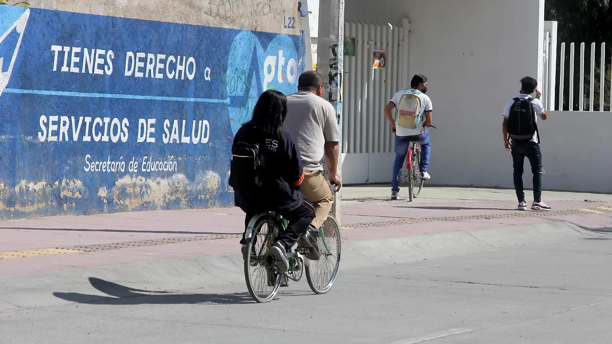 Estudiantes-a-merced-del-hampa3