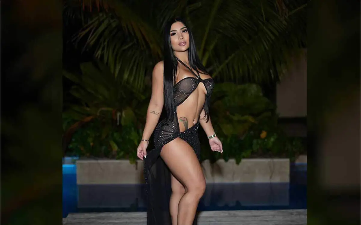 Laura-Van-Salazar