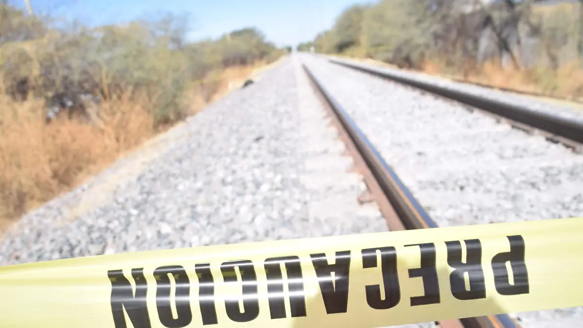 MUERTO TREN (2)