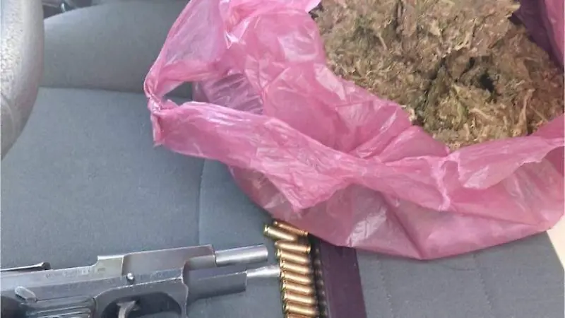 Policía de León decomisa droga, armas y recupera vehículos robados durante operativos