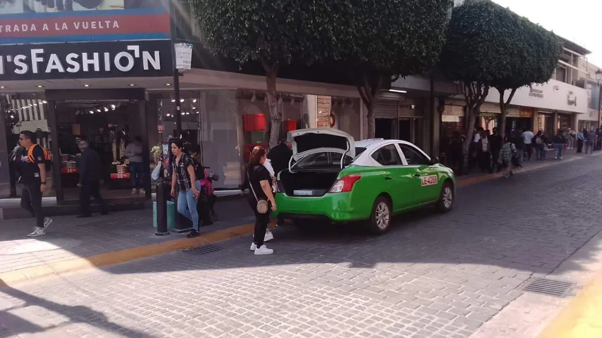 rosario horta taxistas de leonWhatsApp Image 2025-11-14 at 4.26.38 PM