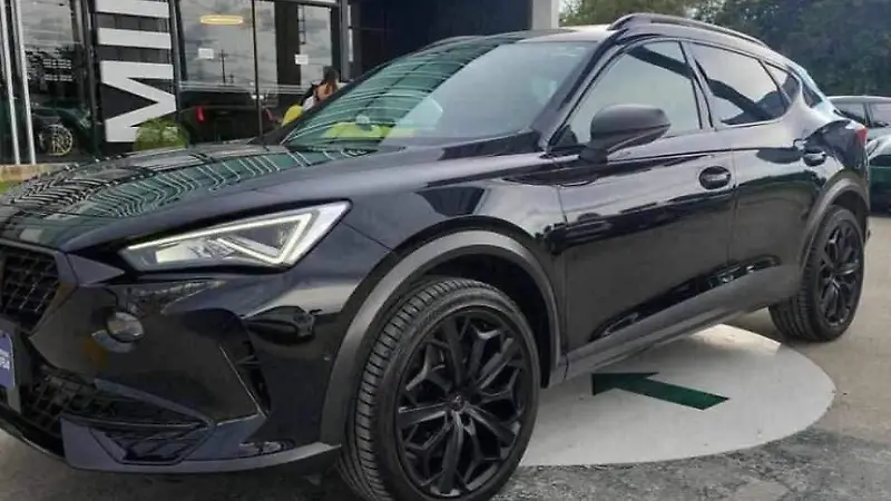 Camioneta calcinada - San Pancho