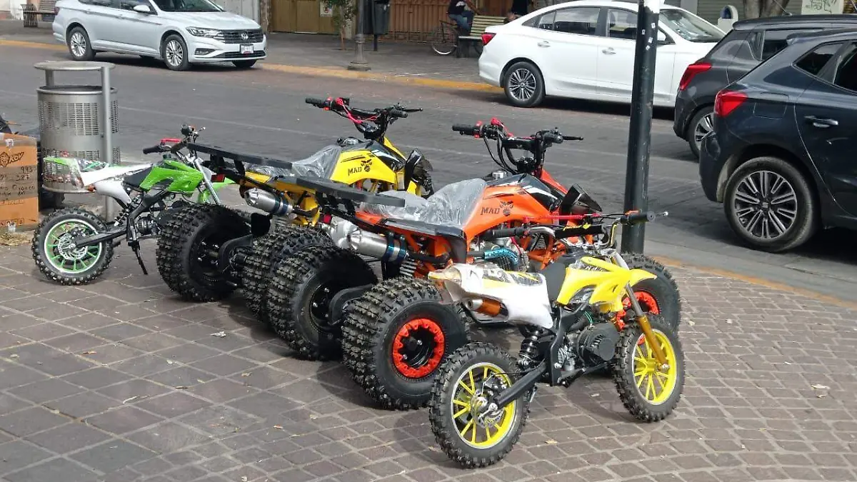 F CARMONA MOTOSWhatsApp Image 2025-12-05 at 2.31.22 PM